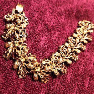 Vintage Estate Gold Tone Acorn & Oak Leaves Link Bracelet 7"